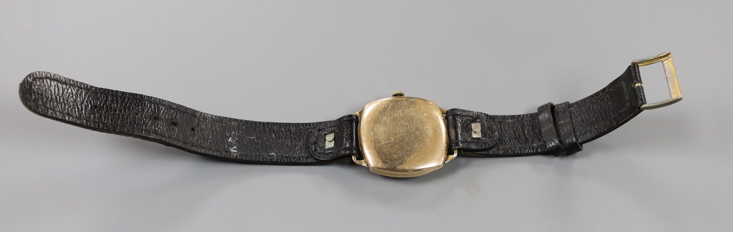 A gentleman's 1950's 9ct gold Accurist manual wind wrist watch, on associated leather strap, gross weight 29.7 grams.